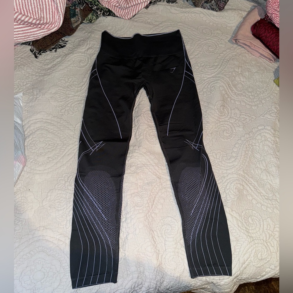 GYMSHARK- Apex Seamless High Rise leggings- Onyx Grey/ Lavender Blue size medium